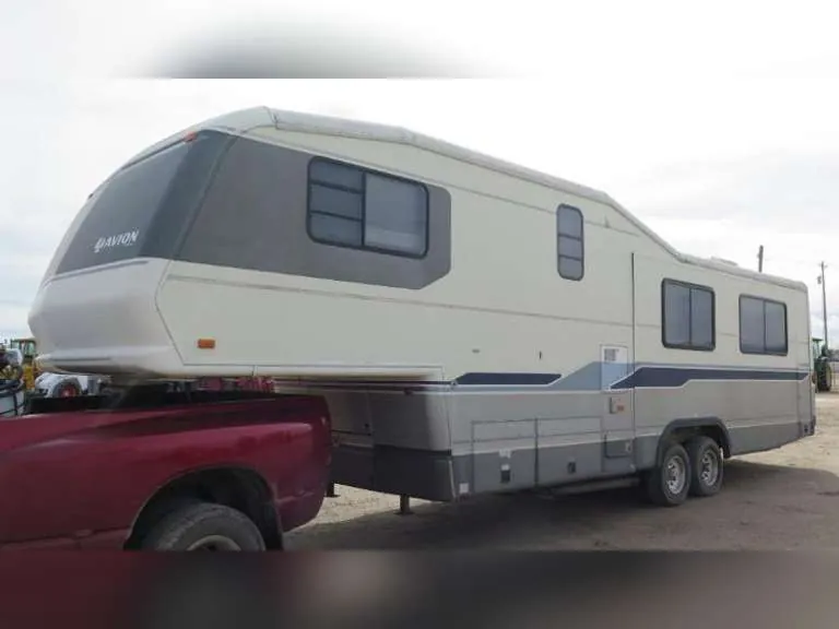 1992 Fleetwood 33' 5th Wheel Travel Trailer, sold March 2019