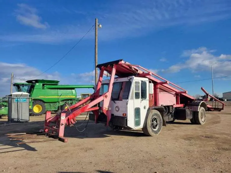 2001 Stinger Stacker 2400, sold March 2023