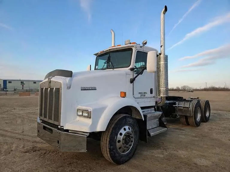 2005 Kenworth T800 Day Cab Truck, sold February 2026