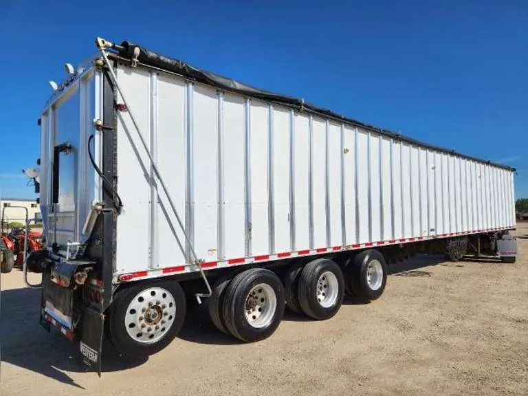 2006 Western Commodity Express 53' Self Unloading Trailer, sold June 2023