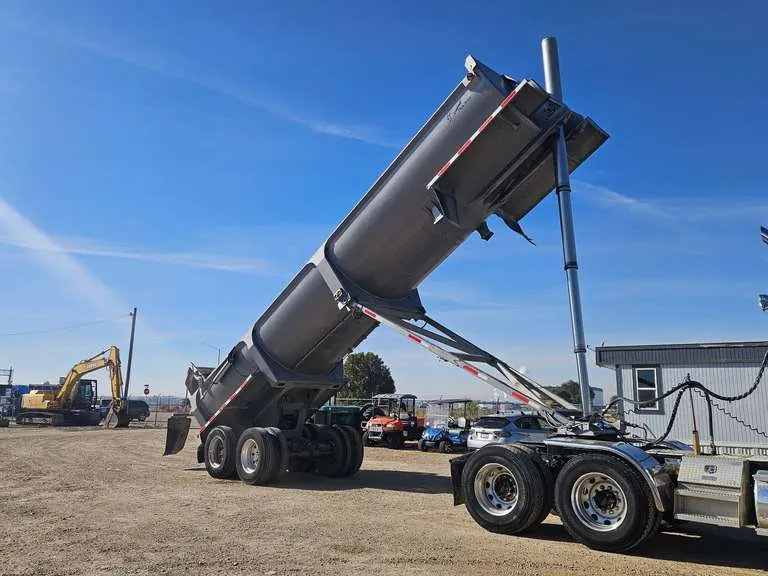 2007 Ranch Manufacturing 32’ End Dump Trailer, sold November 2025