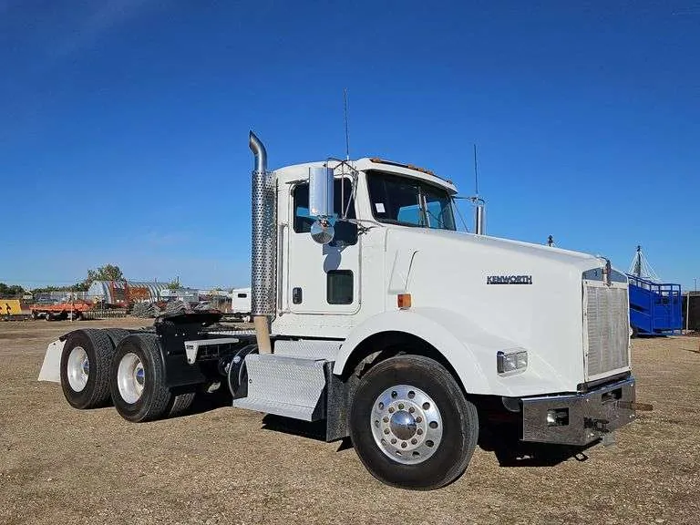 2013 Kenworth T800 Day Cab truck, sold November 2024