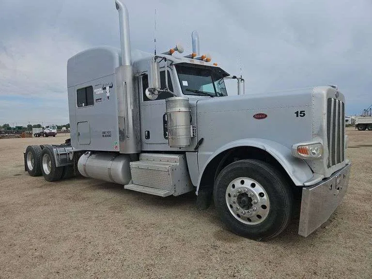 2013 Peterbilt 389 Sleeper Truck, sold November 2024