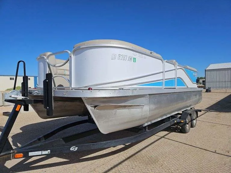 2017 G3 SunCatcher V22C 22’ Pontoon Boat & Trailer, sold June 2024