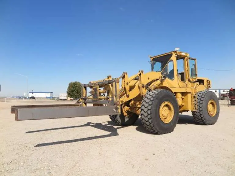 Cat 966C 4WD Wheel Loader, sold June 2021