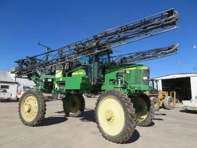 John Deere 4700 90' Self Propelled Sprayer, sold February 2023