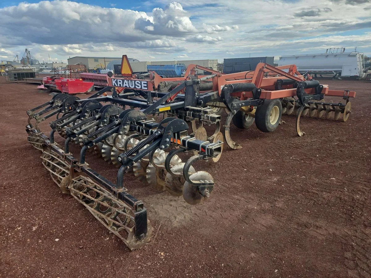 Krause Dominator 4850 15 ft disc ripper Lot 16050
