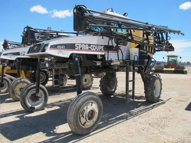 Spra-Coupe 4640 Self Propelled Sprayer, sold June 2019